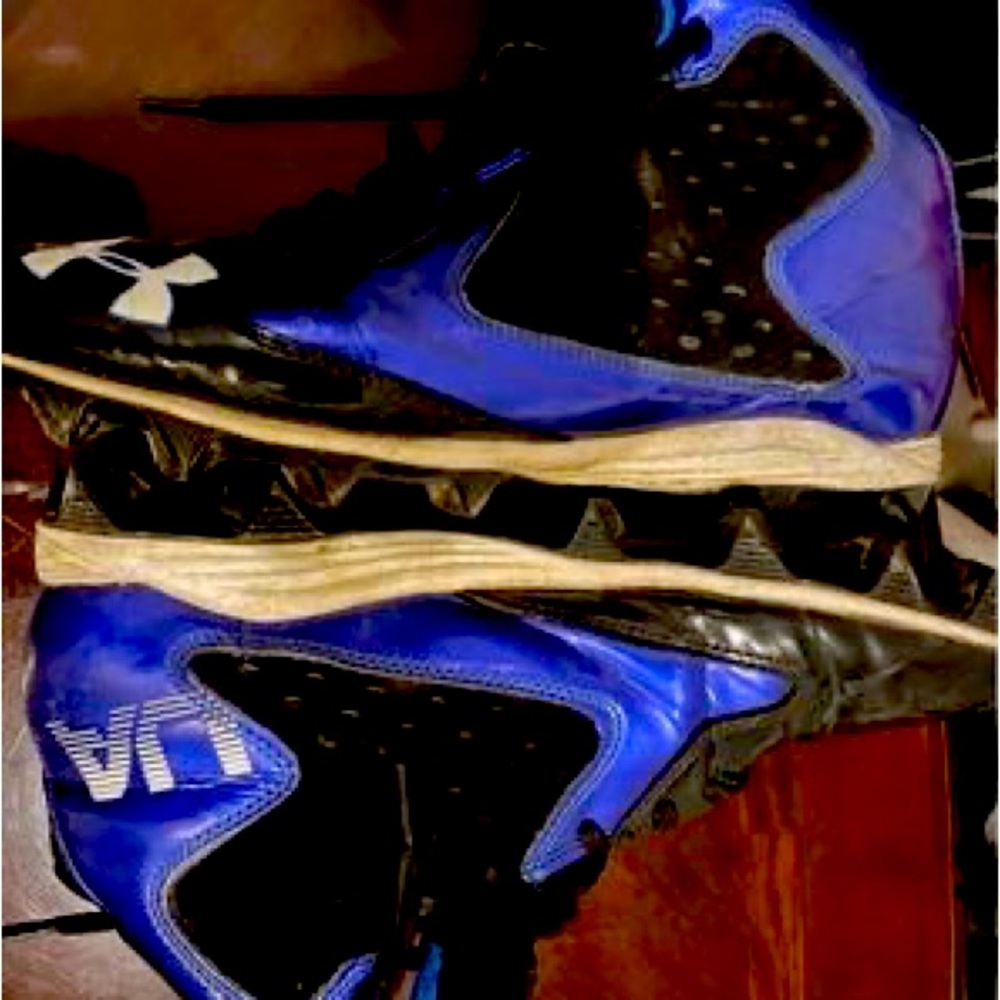 Mens football shoes
